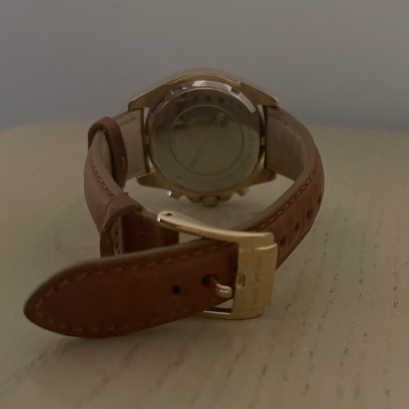 Michael Kors Watch - Picture 2 of 4